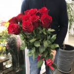 Красные розы